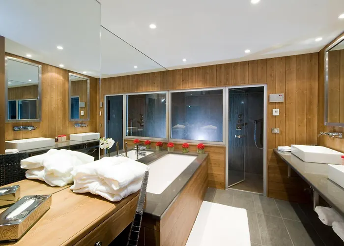 De Luxe A 1850, 4 Chambres, Hammam, Jacuzzi, 8 Personnes - Fr-1-564-125